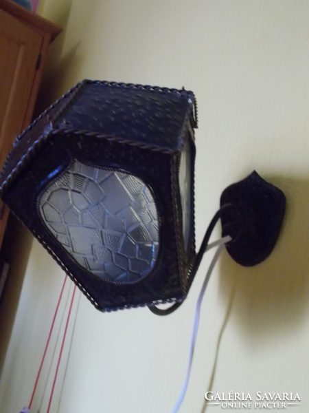 Retró kovácsolt vas fali lámpa+ üveggel