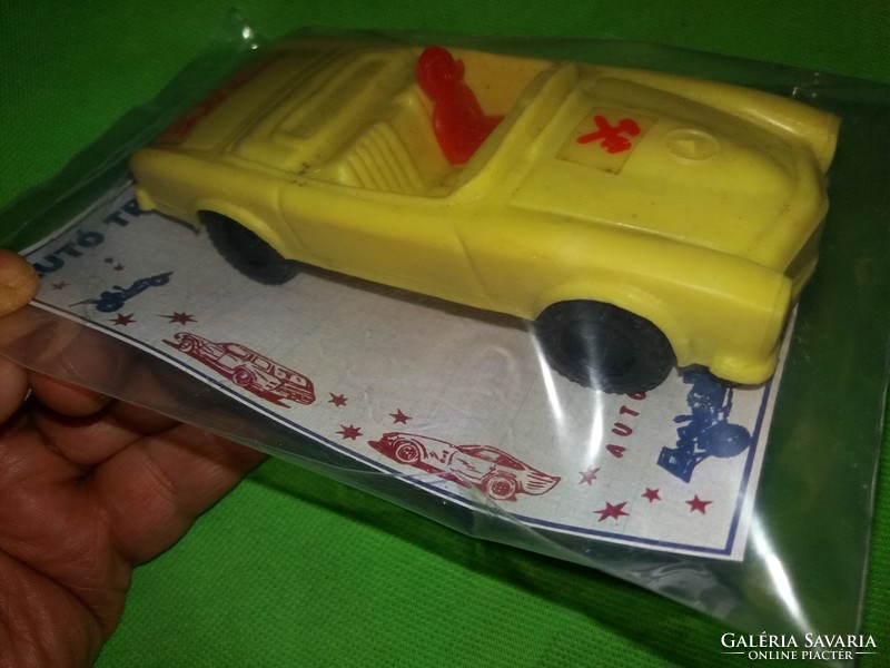 Retro Hungarian traffic goods bazaar goods unopened package service plastic small car 14 cm according to the pictures