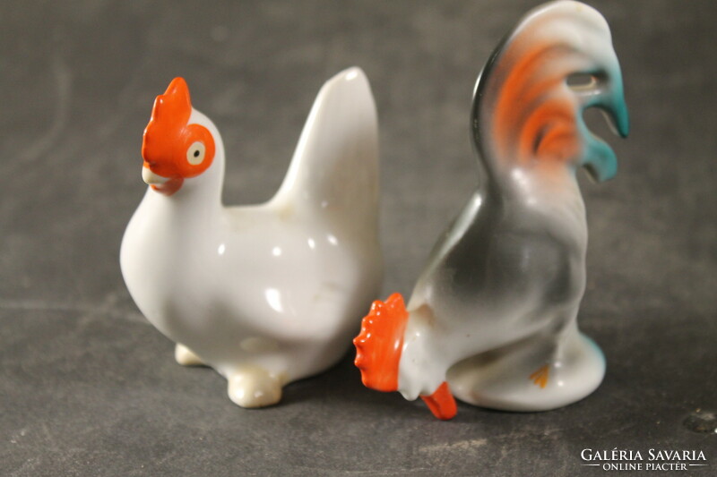 Porcelain rooster, hen 978