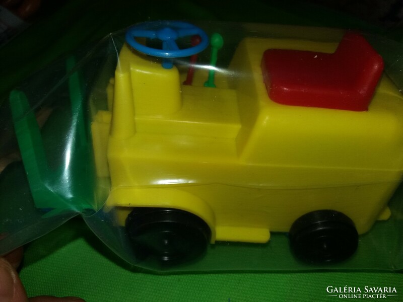 Retro Hungarian transport goods bazaar goods unopened packed forklift plastic toy according to pictures