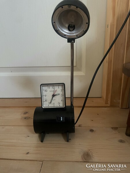 Retro vinyl table clock lamp