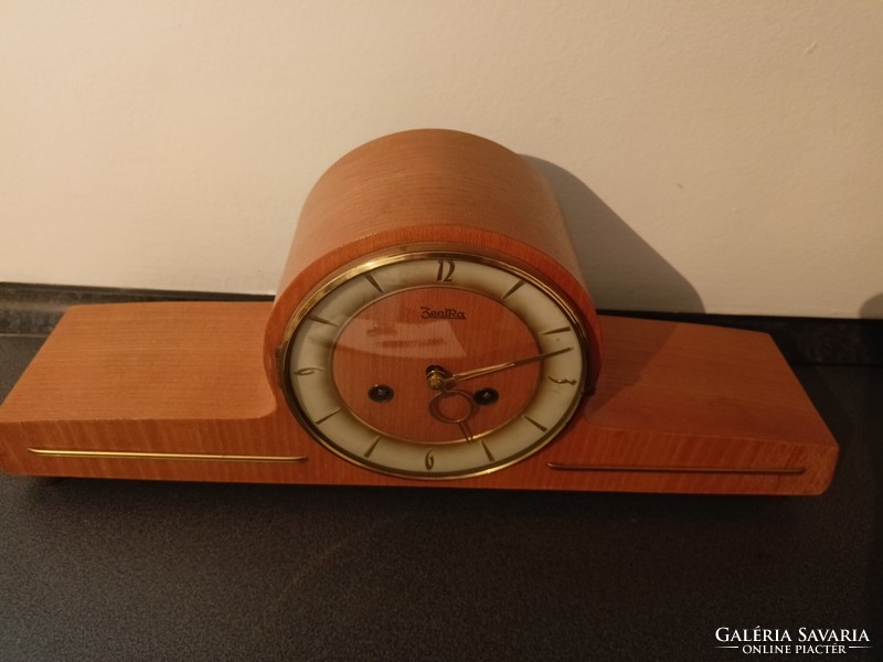 German mantel clock HUF 16,000