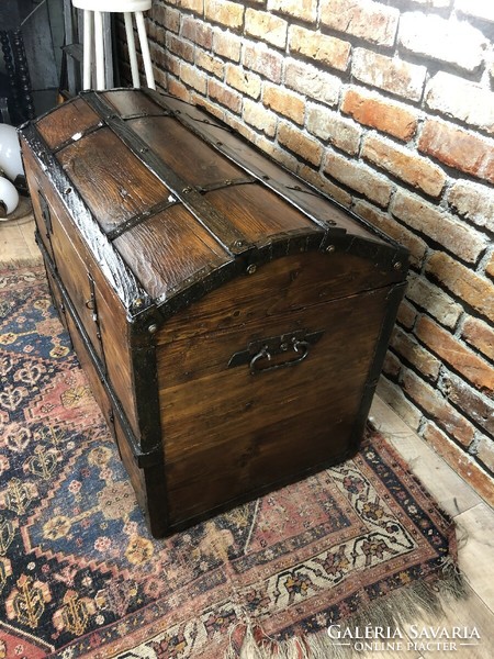 Antique furniture, old traveling chest 3.