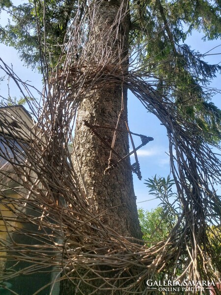 Hatalmas, skandináv jellegű 220cm átmérőjű fa vessző koszorú, dekor, szobor Huge twig, branch wreath