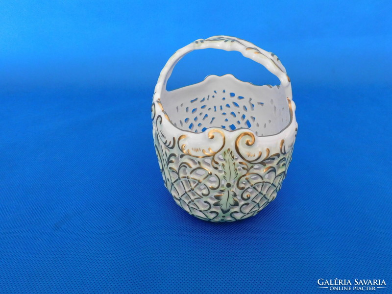 Herend Victoria patterned pierced basket