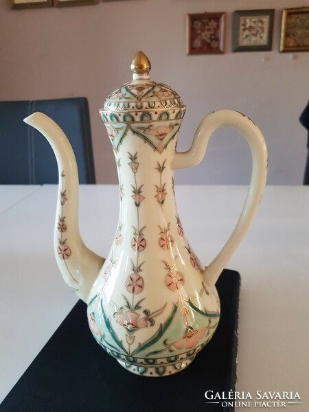 Zsolnay coffee pot with Persian pattern
