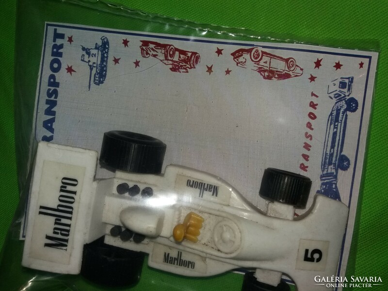 Trafikáru magyar bazáráru bontatlan csomagolt játék FORMA 1 MARLBORO 16 cm a kisautó képek szerint