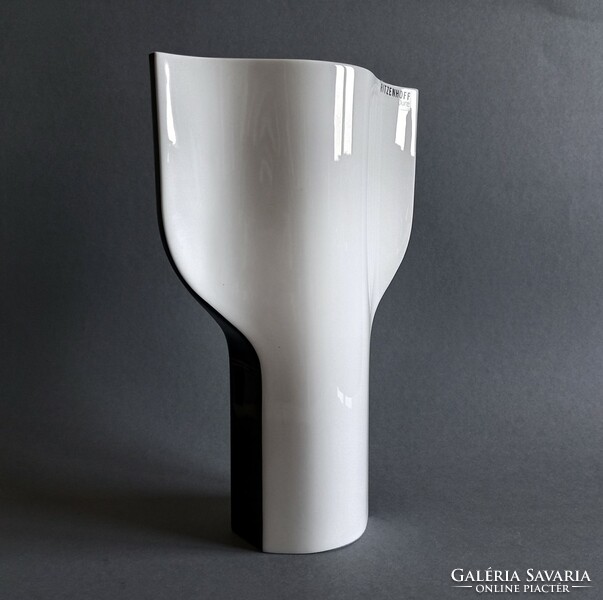 Wolf Karnagel Ritzenhoff 'Pure' modernista/bauhaus porcelán váza 1974