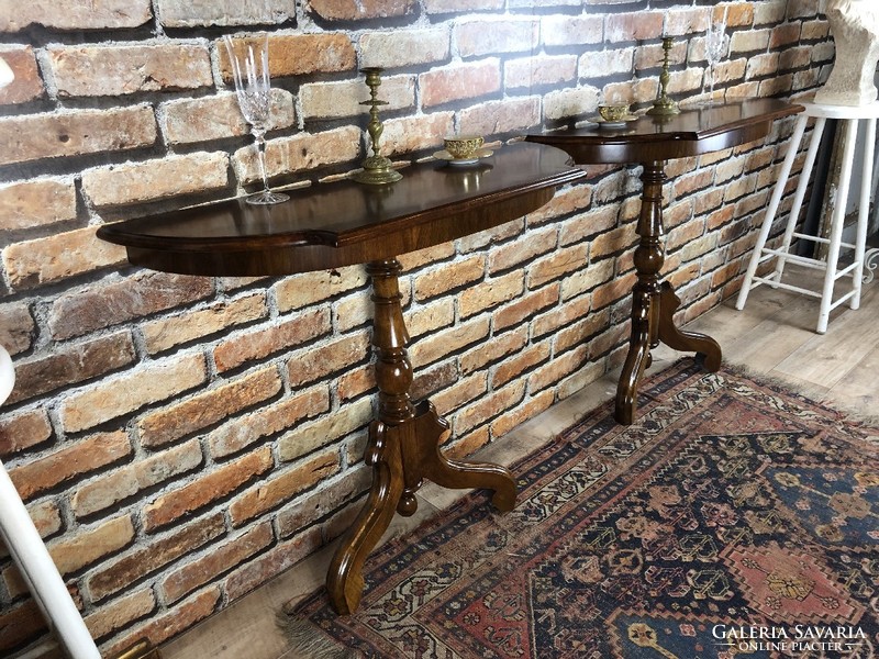 Restored console table in pairs.