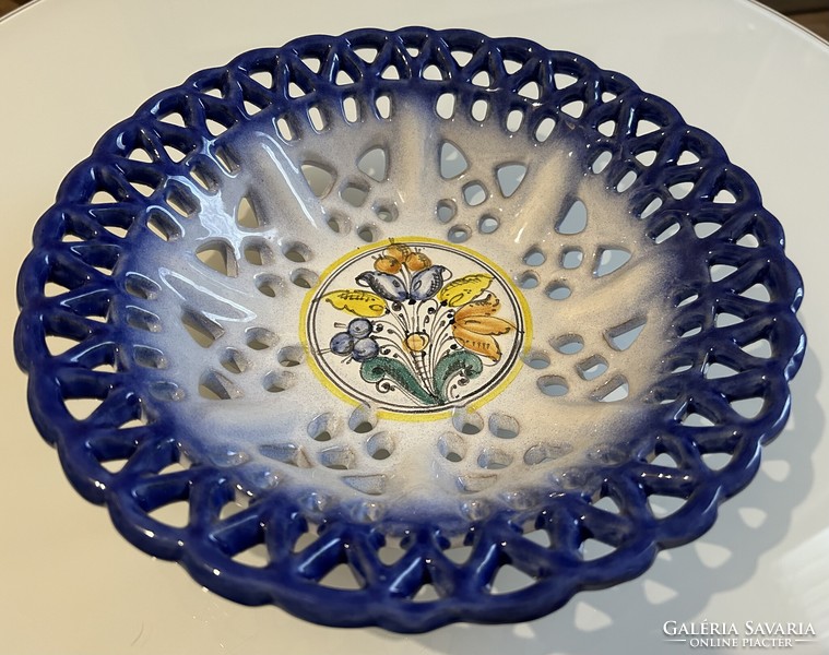 Habán ceramic openwork decorative bowl judged