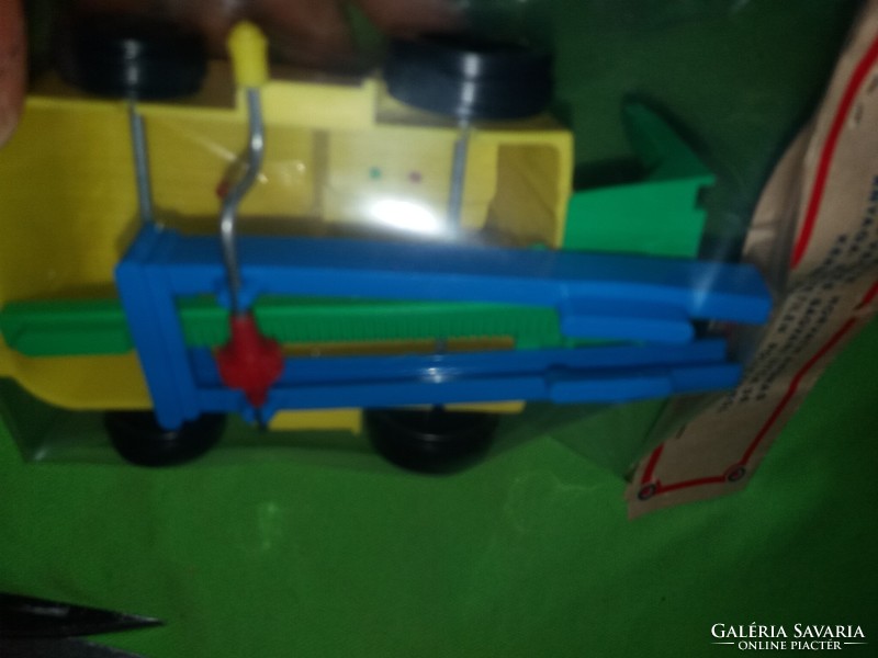 Retro magyar trafikáru bazáráru bontatlan csomagolt VILLÁSTARGONCA műanyag játék képek szerint