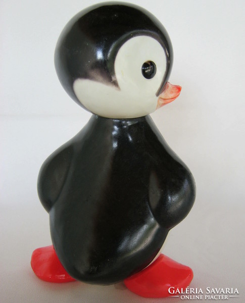 Retro műanyag játék figura pingvin