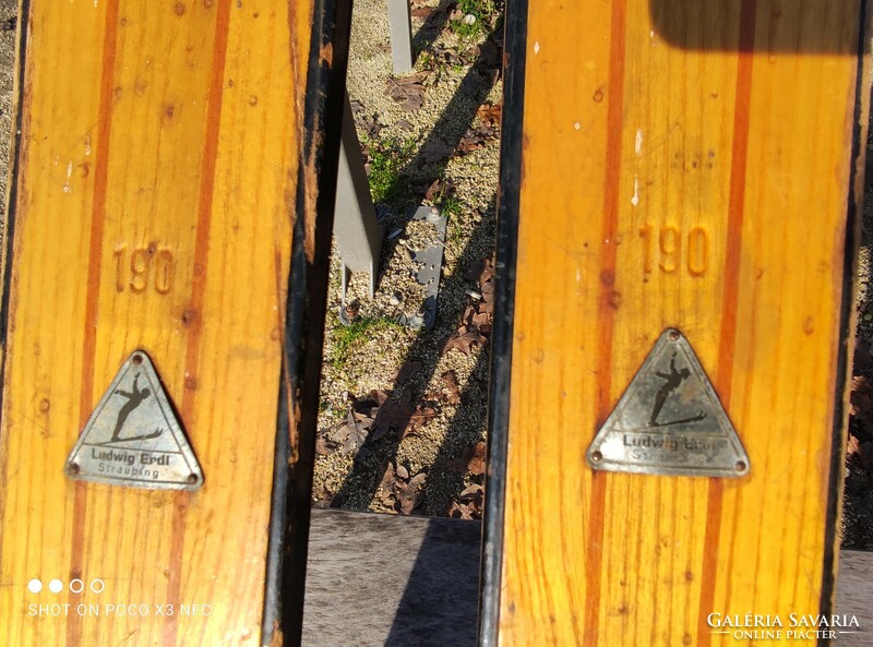 Antique wooden marked ski vöstra-sky