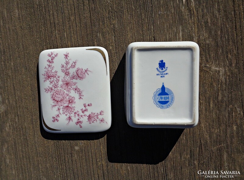Hollóháza flower-patterned jewelry box, with North-Buda afés mark, sticker, flawless