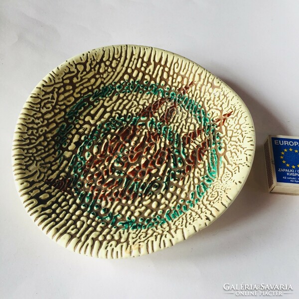 Old, rare, interesting retro corn pattern bowl, offering