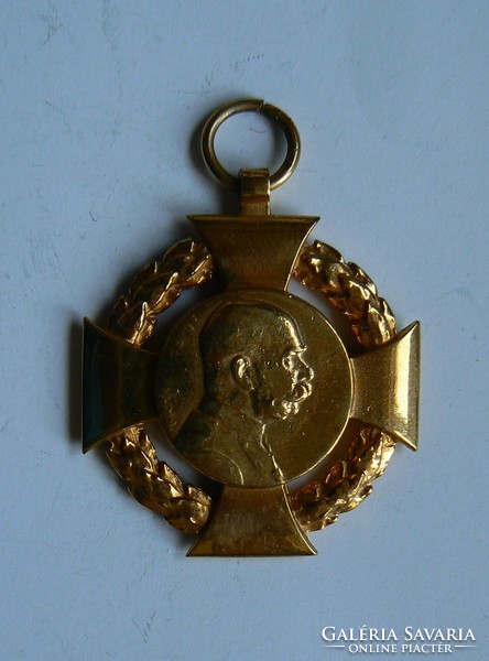 József Ferenc Jubilee Cross of Merit (1848-1908), original gilded bronze award