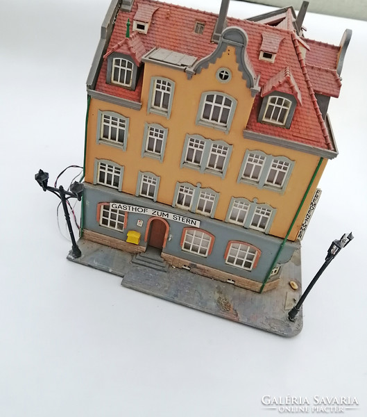 Kibri town house - inn, hotel, hostel - field table model, model railway