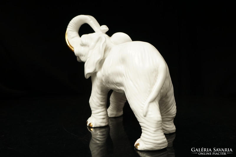 Large porcelain elephant / white and gold