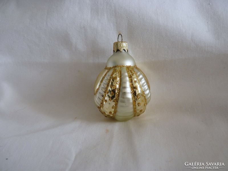 Old glass Christmas tree decoration - shells!