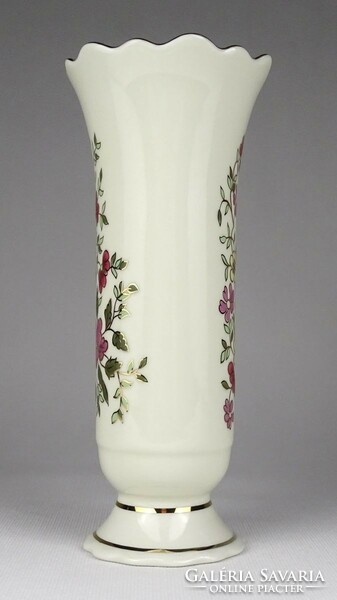 1R048 Zsolnay vajszínű porcelán virágos váza 20 cm