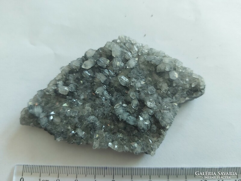 Quartz crystal - 579