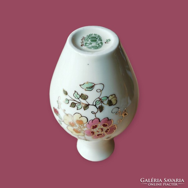 Zsolnay porcelán váza virág-pillangó mintás dekorral