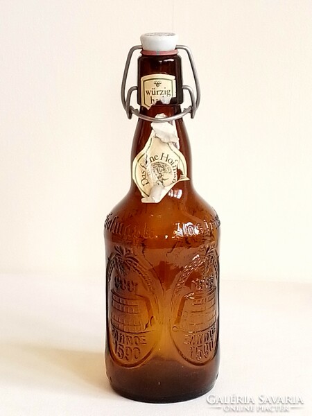 Régi barna csatos dombornyomott sörös üveg palack Hofmark sörkülönlegesség A képek szerinti, hibátla