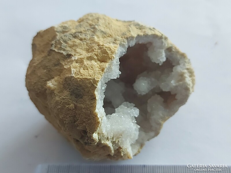 Kvarc geóda ásvány - 588