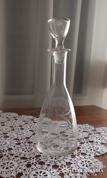 Csiszolt likőrös üveg, üvegdugóval