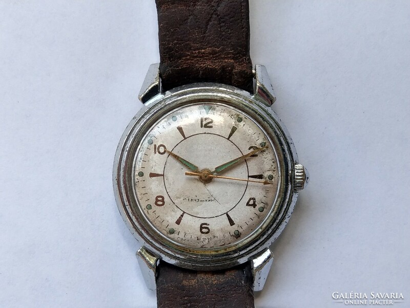 Rodina 1mchz Soviet wristwatch ~1956