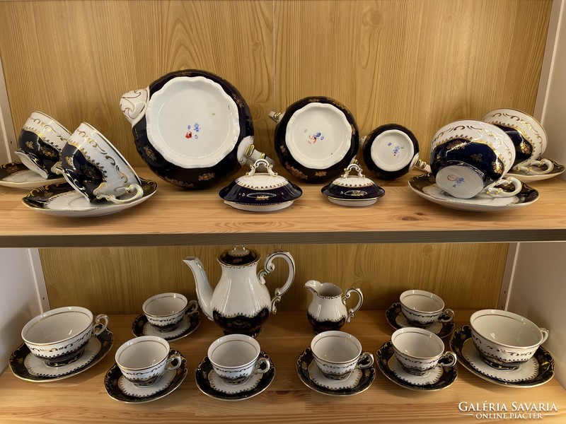 Zsolnay pompadour i tea and coffee set