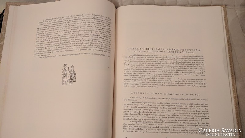 Mária Kresz: Hungarian Parsztviselet i-ii- academic publisher 1956