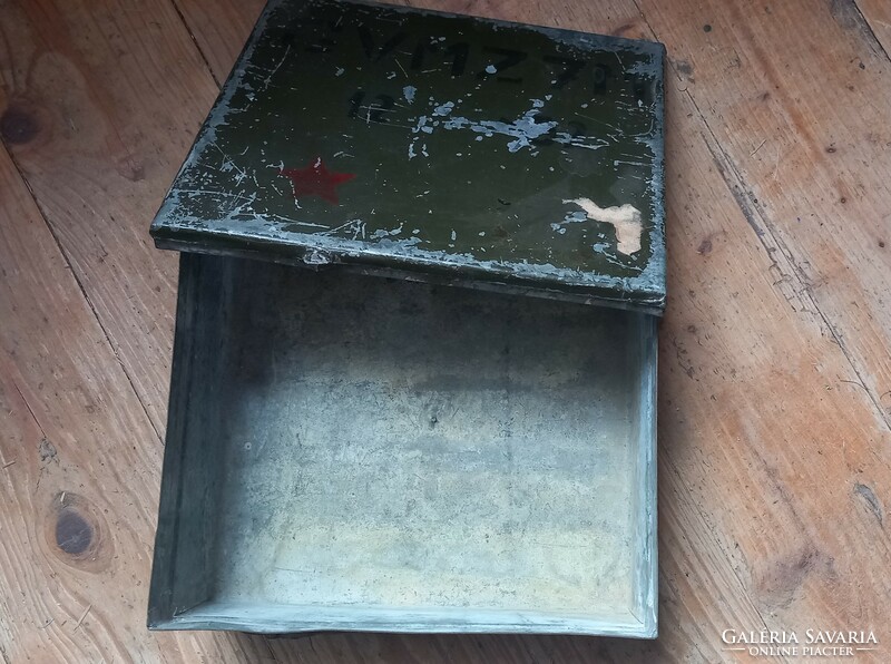 Military metal chest