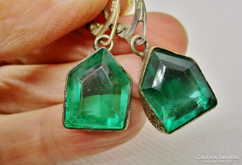 Beautiful old art deco earrings with green glass stones