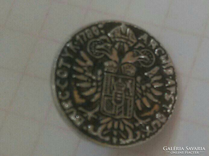 1.4 cm metal buttons depicting a double-headed eagle