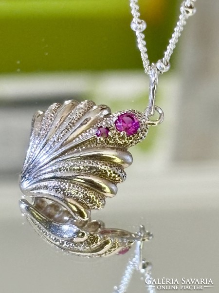 Lenyűgöző ezüst nyaklánc, valódi-természetes rubin kövekkel ékesítve