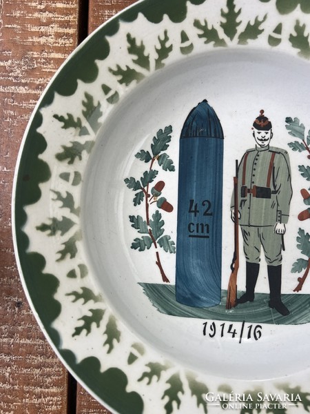 Austria wilhelmsburg porcelain. World War I distance medal.