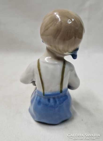 Régi német porcelán Olvasó kislány figura hibátlan állapotban 10 cm.