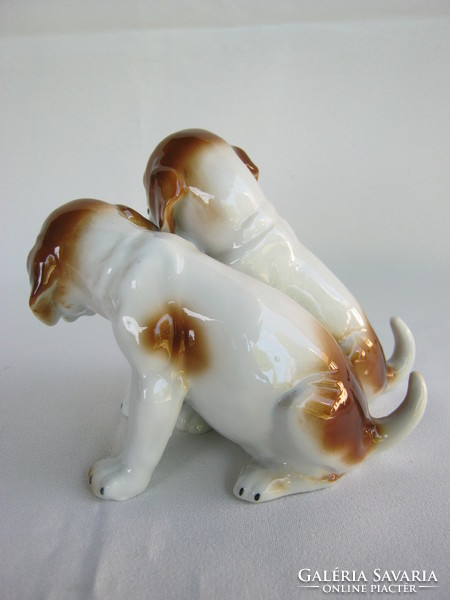 Beagle kölyök kutya pár porcelán figura