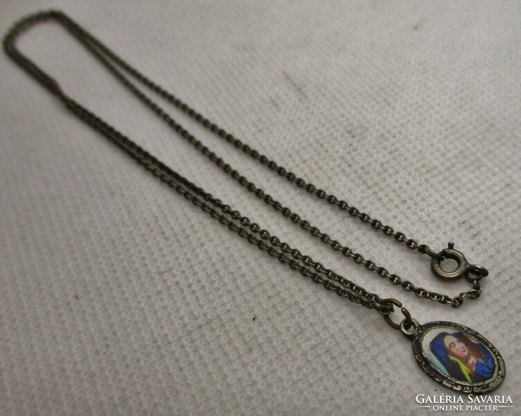 Small silver necklace with a beautiful Mary silver pendant
