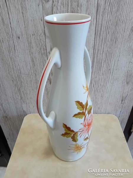 A large vase with handles of Raven Háza porcelain with a dahlia pattern