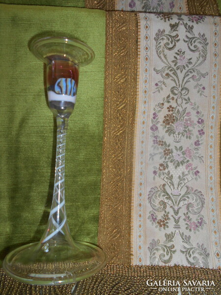 Muránoi gyertyatartó , szárban üvegspirál , felső részben üveg mozaik díszités-mester által jelzett