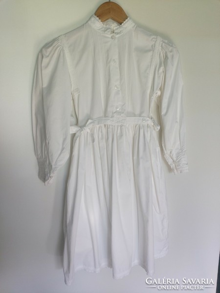 Children's dress No. 134, crisp, white, in good condition