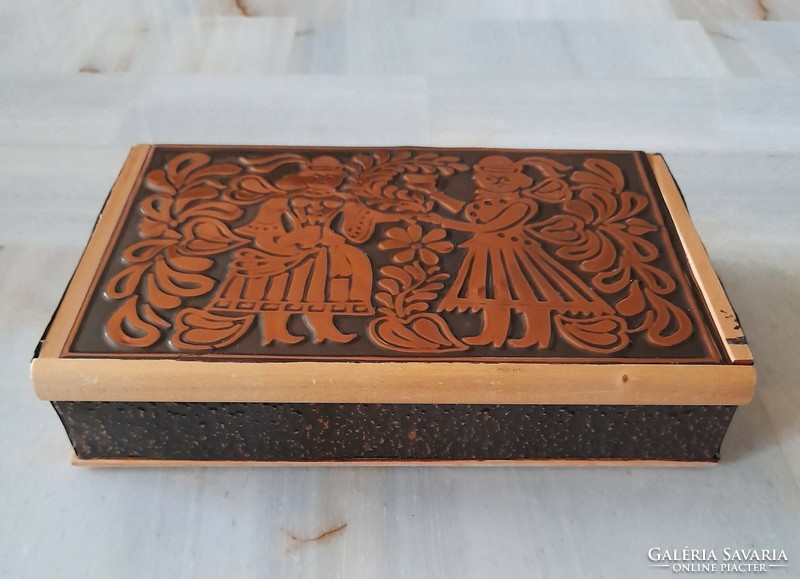 Iparművészeti fa doboz réz betéttel kártyatartó, ékszertartó