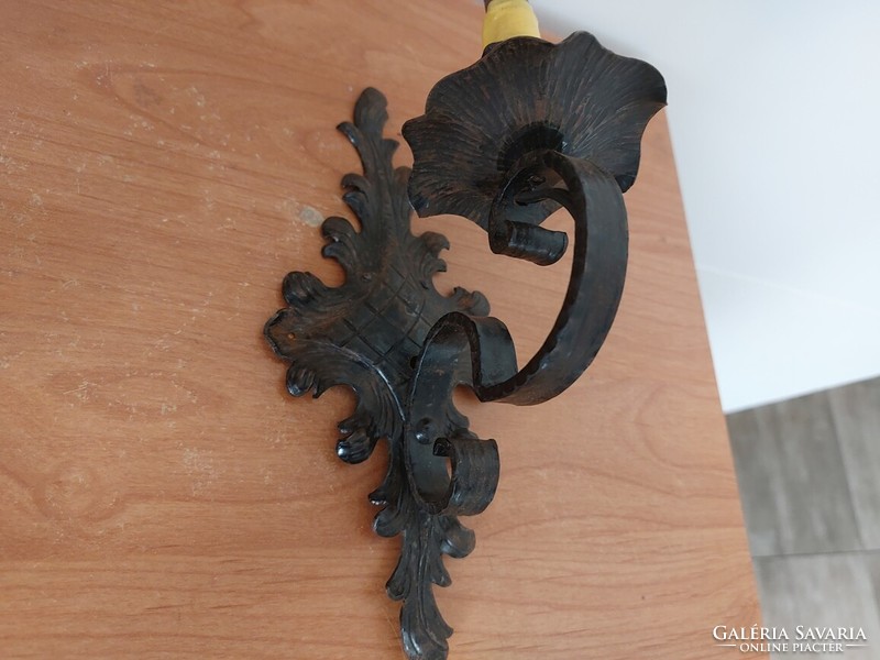 (K) old iron wall lever