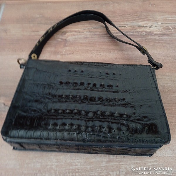 Vintage, crocodile skin pattern, leather reticle, bag