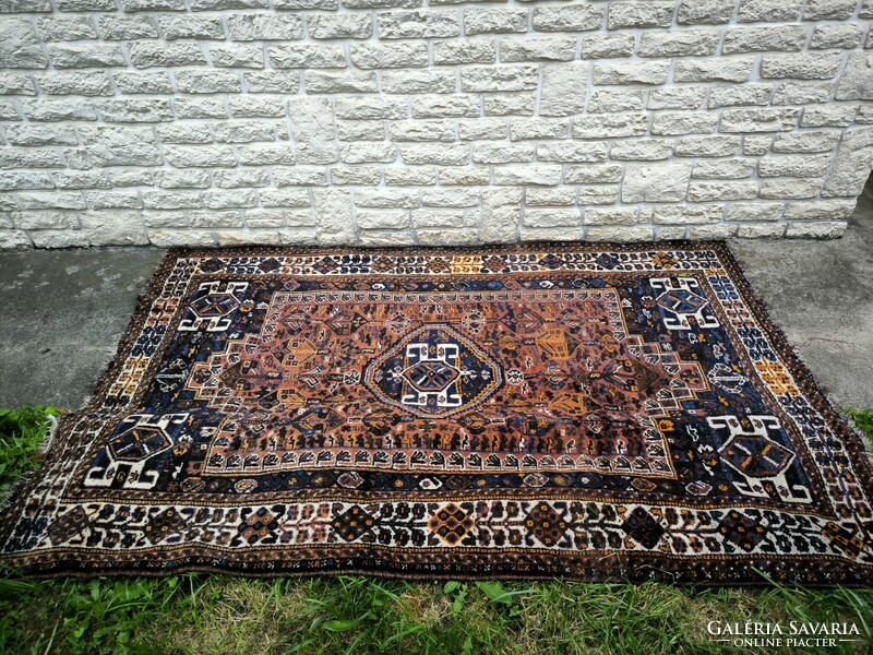 Antique oriental rug large size shiraz. Colorful hand knotted !.Iràn