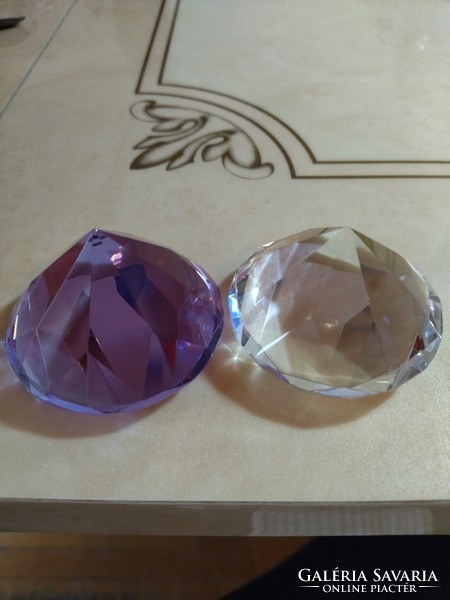 Beautiful 2 pieces of lead crystal ornament, paperweight white and purple