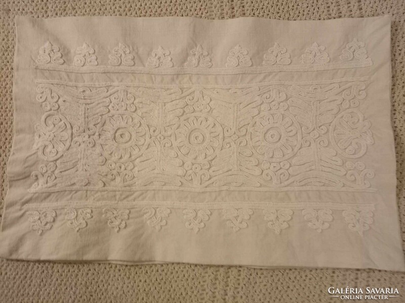 Old decorative cushion cover with written embroidery from Kalotaszeg