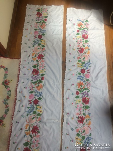 4 Matyó from Buzsáki, Kiskunhalas, I don't know, hand embroidery, needlework, very large tablecloth with flowers in one